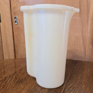 Vintage 1960-1970s Tupperware 2 Quart "Opaque White" Flip-Top Pitcher, #129-2